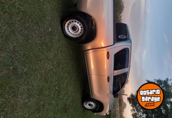 Camionetas - Toyota DX 4x2 2021 Diesel 170000Km - En Venta