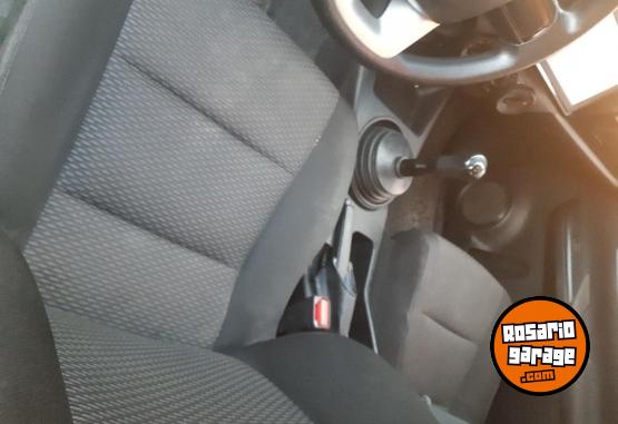 Camionetas - Toyota DX 4x2 2021 Diesel 170000Km - En Venta