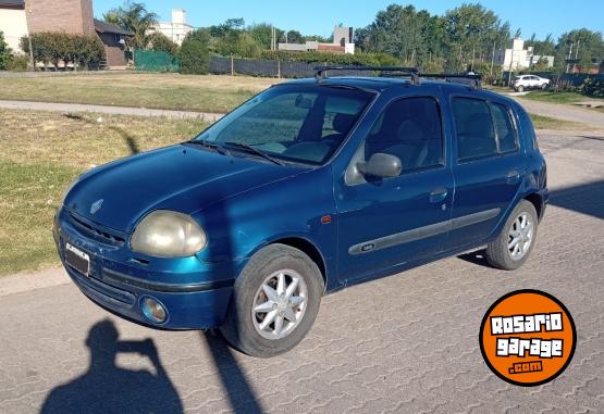 Autos - Renault clio 2001 Diesel 200Km - En Venta