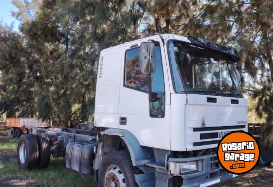 Camiones y Gr�as - Iveco Tector 170E22 chasis dormitorio �nica mano 220 HP - En Venta