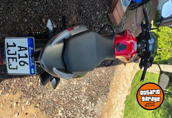 Motos - Bajaj Rousser 125 cc 2022 Nafta 4400Km - En Venta