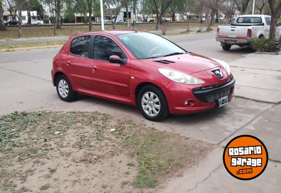Autos - Peugeot Compact 2010 GNC 170000Km - En Venta