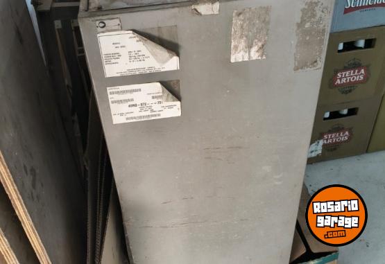 Hogar - VENDO AIRE CENTRAL CARRIER 18MIL FRIG R22 FRIO SOLO 380V (TRIF�SICO) COMPLETO CON DUCTOS - En Venta