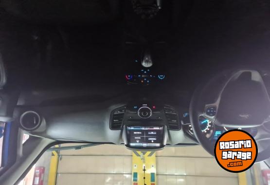 Autos - Ford Fiesta KD Titanium 2014 Nafta 69563Km - En Venta