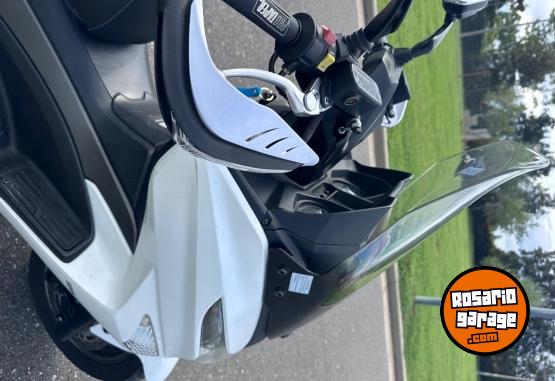 Motos - Kymco Xtown 250i 2021 Nafta 17Km - En Venta