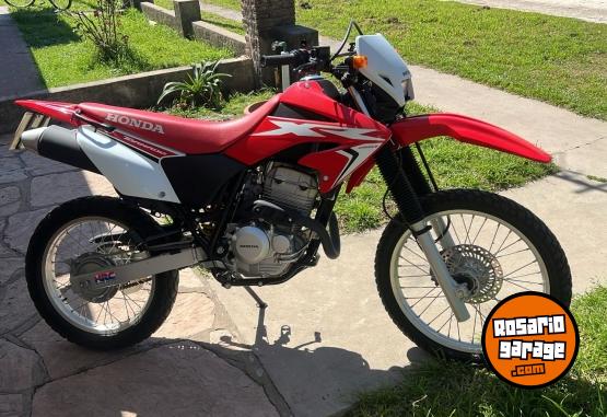 Motos - Honda Tornado 250 2020 Nafta 7500Km - En Venta