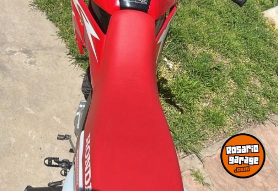 Motos - Honda Tornado 250 2020 Nafta 7500Km - En Venta