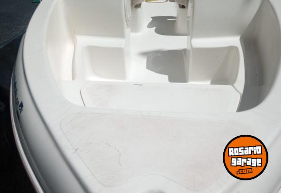 Embarcaciones - L�quido por no usarla Quicksilver 4,10 - En Venta