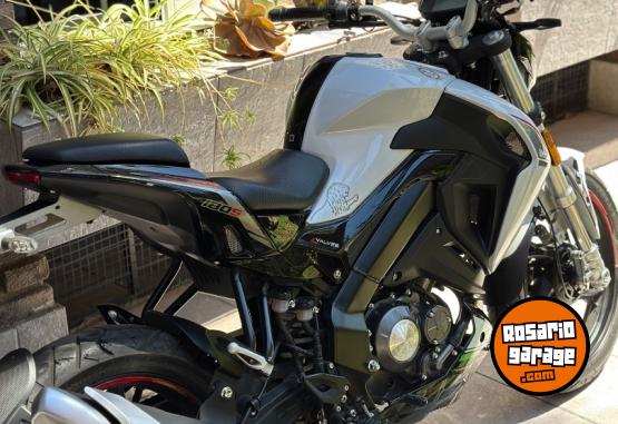 Motos - Benelli 180s 2021 Nafta 11900Km - En Venta