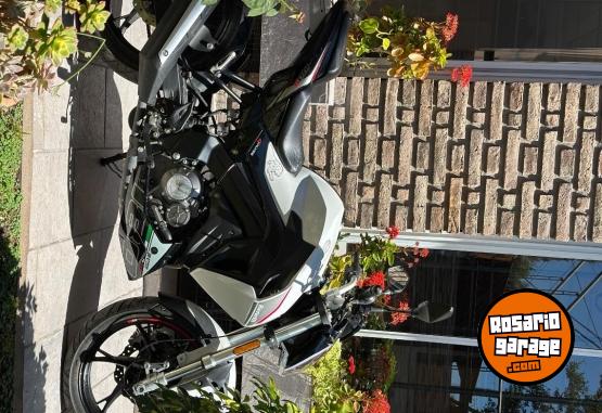 Motos - Benelli 180s 2021 Nafta 11900Km - En Venta