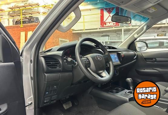 Camionetas - Toyota HILUX D/C 2.4 TDI A/T 4x4 2026 Diesel 0Km - En Venta