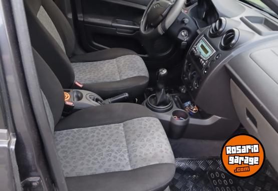 Autos - Ford Fiesta excelente estado 2012 Nafta 110000Km - En Venta