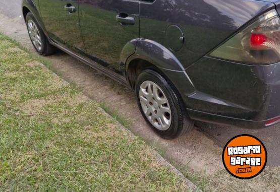 Autos - Ford Fiesta excelente estado 2012 Nafta 110000Km - En Venta