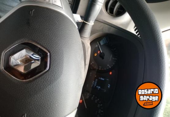 Camionetas - Renault Alaskan confort 2023 Diesel 35000Km - En Venta