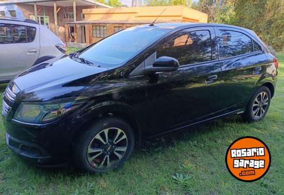Autos - Chevrolet Onix LTZ 2013 Nafta 120000Km - En Venta