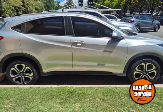 Autos - Honda Hrv exl 1ra mano permuto 2016 Nafta 120000Km - En Venta