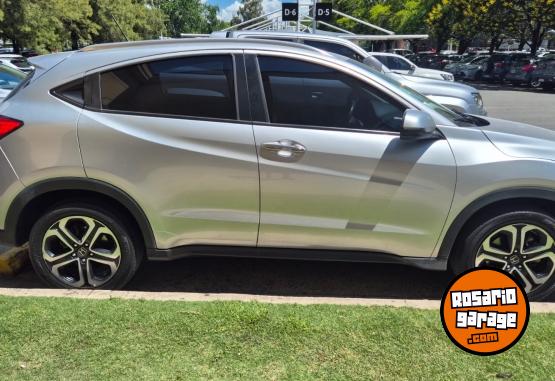 Autos - Honda Hrv exl 1ra mano permuto 2016 Nafta 120000Km - En Venta