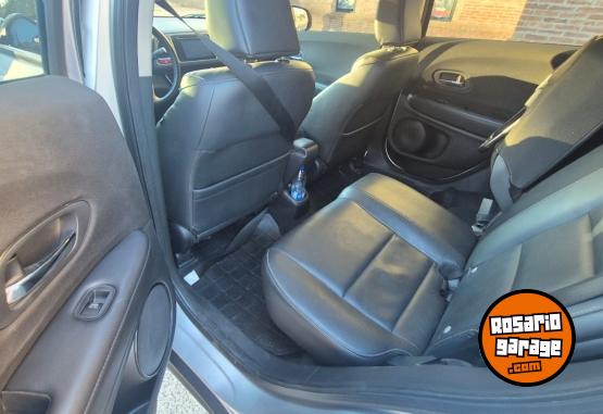 Autos - Honda Hrv exl 1ra mano permuto 2016 Nafta 120000Km - En Venta
