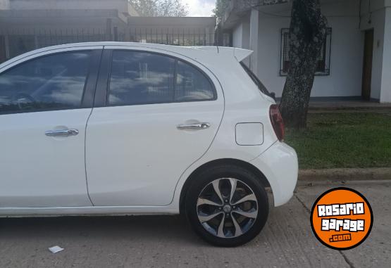 Autos - Nissan March 2017 Nafta 86000Km - En Venta