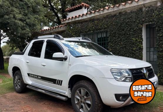 Camionetas - Renault Oroch privilige 2017 Nafta 170000Km - En Venta