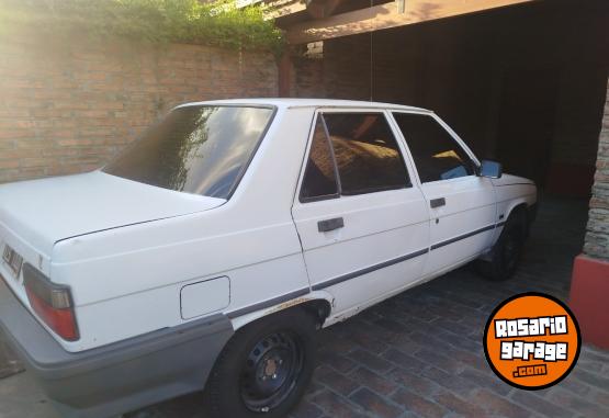 Autos - Renault 9 1995 GNC 175000Km - En Venta