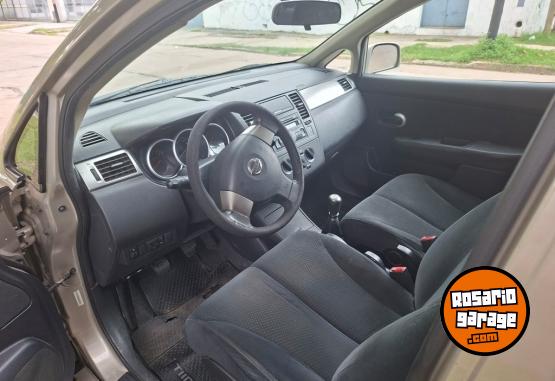 Autos - Nissan Tiida 1.8 Visia 2010 Nafta 187000Km - En Venta