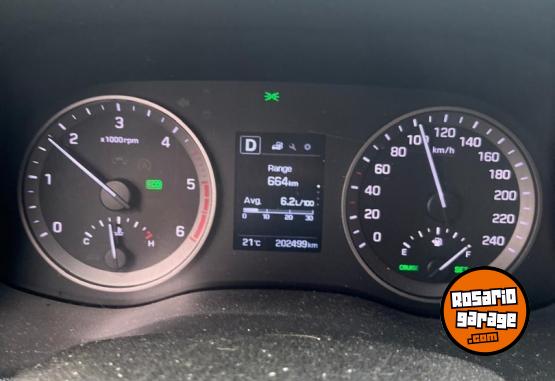Autos - Hyundai Tucson CRDI 2018 Diesel 200000Km - En Venta