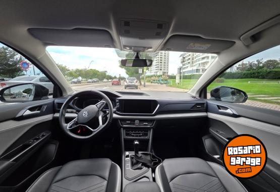 Camionetas - Volkswagen Taos Comfortline 250 TSI 2025 Nafta 7500Km - En Venta