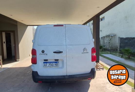 Utilitarios - Citroen Jumpy Furgon 2023 Diesel 83000Km - En Venta