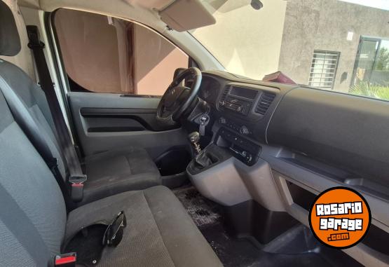 Utilitarios - Citroen Jumpy Furgon 2023 Diesel 83000Km - En Venta