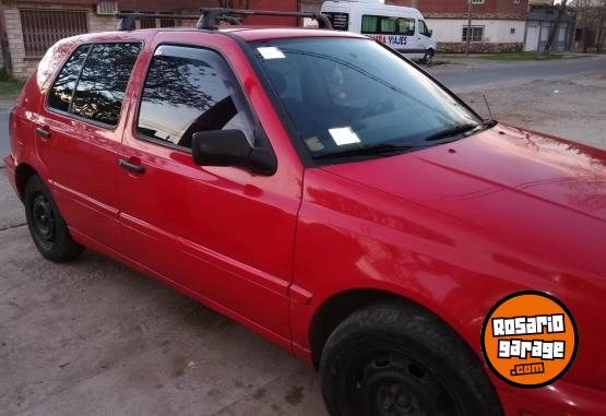 Autos - Volkswagen Golf sedan 1997 Nafta 251345Km - En Venta