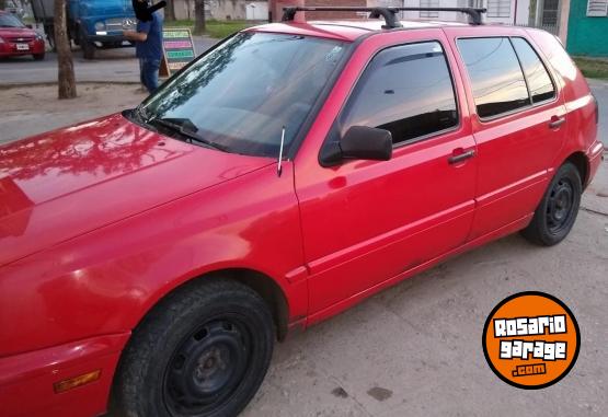 Autos - Volkswagen Golf sedan 1997 Nafta 251345Km - En Venta