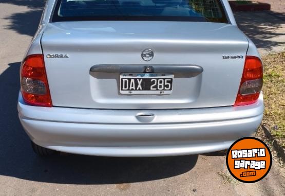 Autos - Chevrolet Corsa 2000 Nafta 179000Km - En Venta