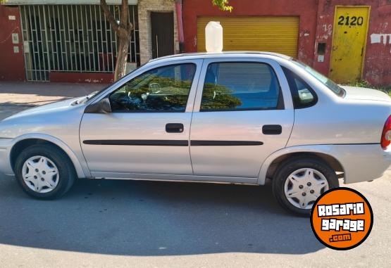 Autos - Chevrolet Corsa 2000 Nafta 179000Km - En Venta