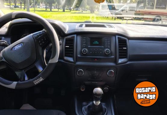 Camionetas - Ford Ranger XL 2021 Diesel 116500Km - En Venta