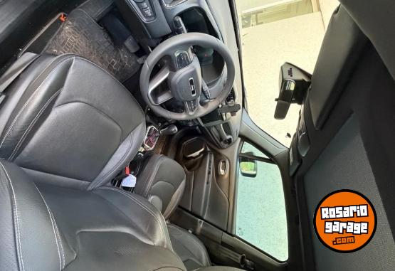 Camionetas - Otra marca Jeep rengade s t270 2024 Nafta 20000Km - En Venta