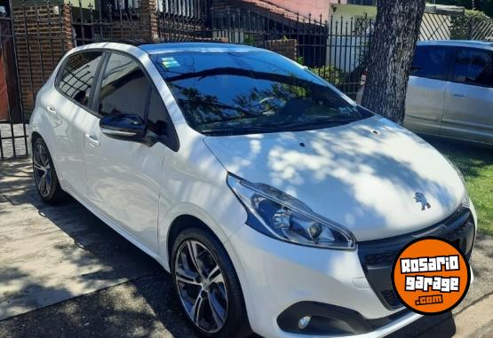 Autos - Peugeot 208 2020 Nafta 62000Km - En Venta