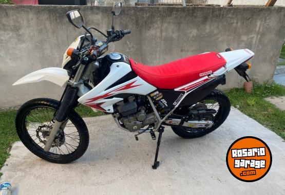 Motos - Honda Tornado 290cc 2011 Nafta 47000Km - En Venta