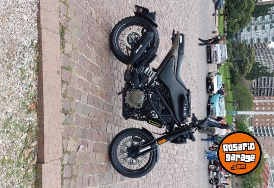 Motos - Husqvarna Svartpilen 401 2022 Nafta 3000Km - En Venta