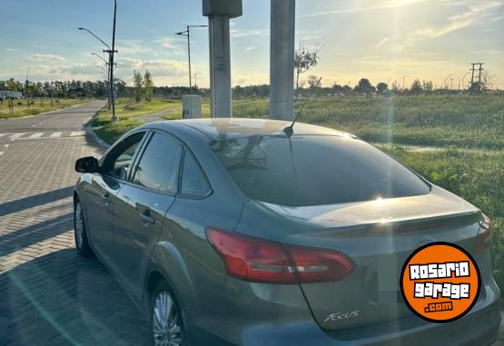 Autos - Ford Focus 2015 Nafta 111000Km - En Venta
