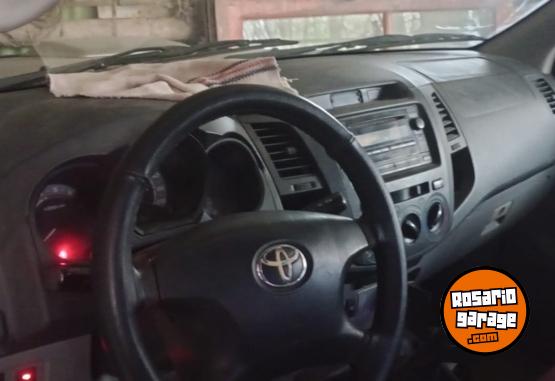 Camionetas - Toyota Hilux SR 2010 Diesel 305000Km - En Venta