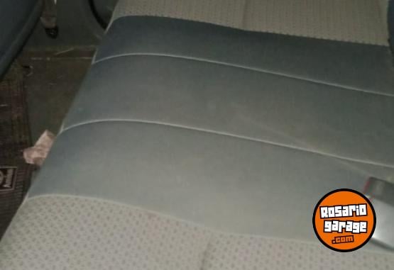 Camionetas - Toyota Hilux SR 2010 Diesel 305000Km - En Venta