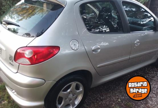 Autos - Peugeot 206 XT Premium 2007 Nafta 236000Km - En Venta