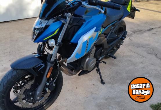 Motos - CF NK650 2022 Nafta 12300Km - En Venta