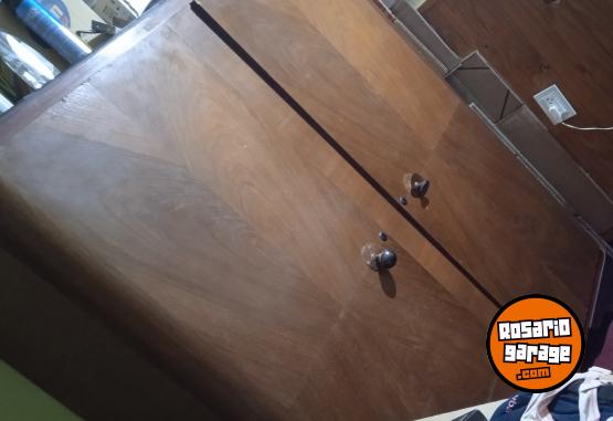 Hogar - Ropero antiguo - En Venta