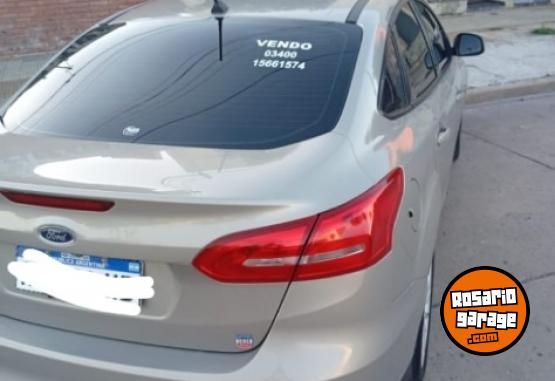 Autos - Ford Focus 2019 Nafta 80000Km - En Venta