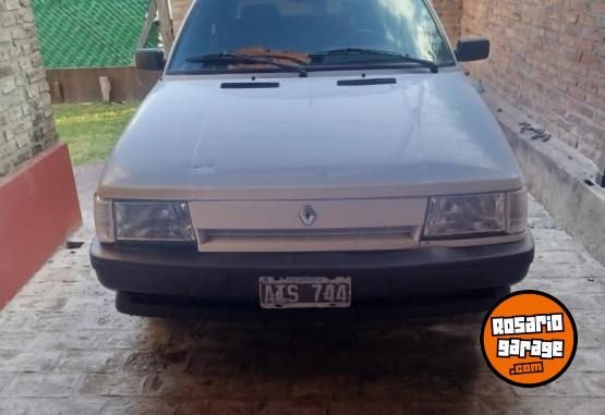 Autos - Renault R9 1995 GNC 200000Km - En Venta