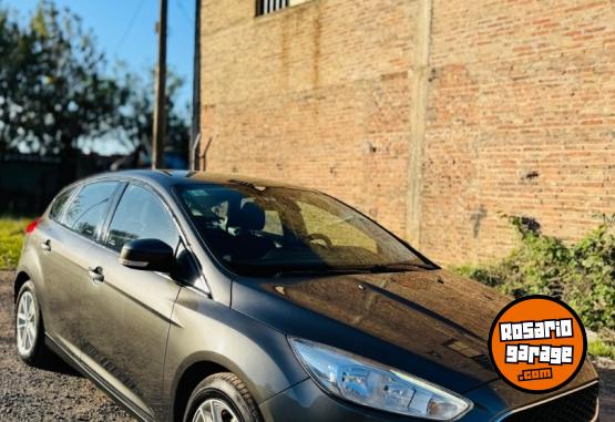 Autos - Ford Focus 1.6 S 2017 Nafta 93000Km - En Venta