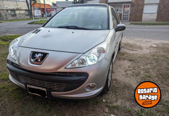 Autos - Peugeot 207 2010 Nafta 215000Km - En Venta