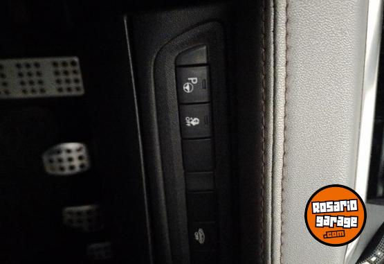 Autos - Peugeot 208 xy 2014 Nafta 88000Km - En Venta